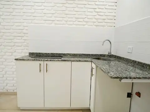 Departamento en Alquiler en Moron, $ 600.000