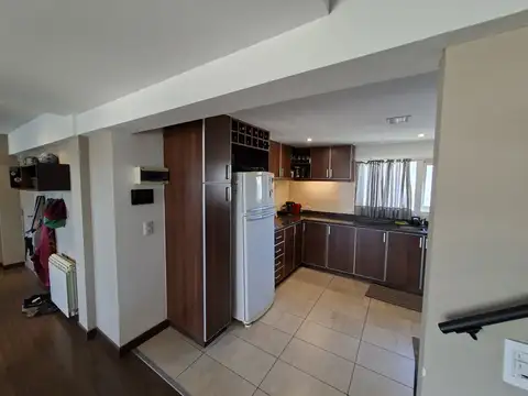 Departamento en Venta con 3 cocheras