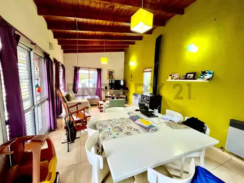 Casa 5 ambientes con 1 baño