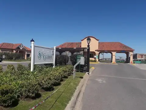 Venta de 2 lotes juntos en barrio Villanueva, San Gabriel