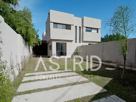 Casa en Venta en Benavidez, USD 175.000