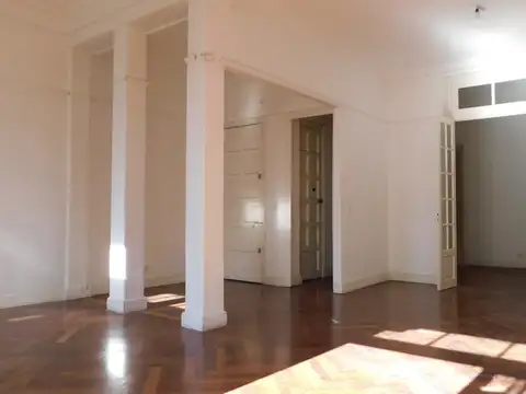Edificio Bencich Departamento 2 ambientes frente c/balcón en venta San Nicolás
