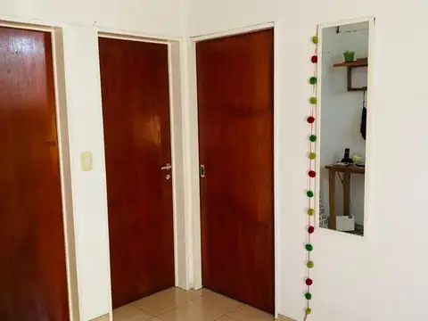 VENTA EN BLOCK DPTO 3 AMB C/PATIO + 2 AMB A REFACCIONAR
