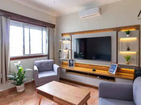 Casa 5 ambientes con 1 baño