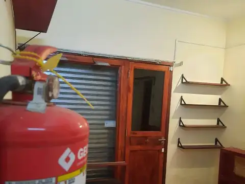 Local en Alquiler en La Plata, $ 400.000