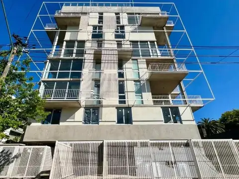 Depto en venta con renta-2 amb con cochera - Laprida al 500