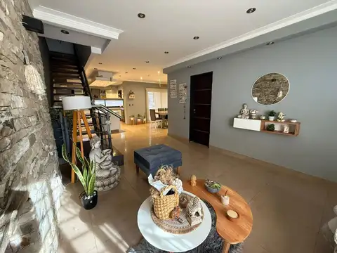 VENTA CASA LANUS  OPORTUNIDAD