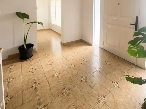 Casa en Alquiler en Club Privado Loma Verde, USD 1.500