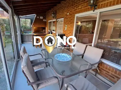 casa con piscina climatizada