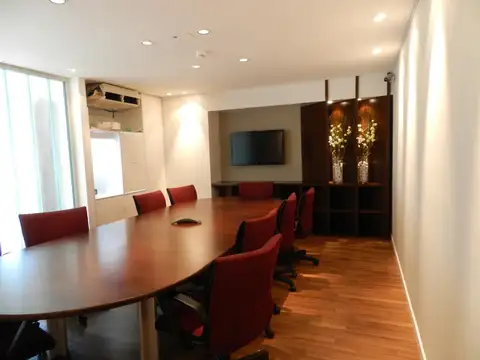 Oficina Monoambiente con 4 baños