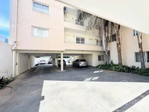 Chacabuco 340. Primer Piso al frente