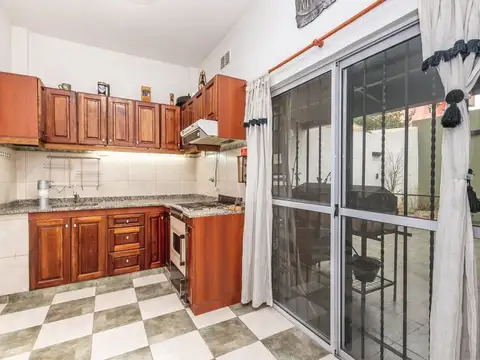 Depto Tipo Casa en Alquiler de 1 dormitorio