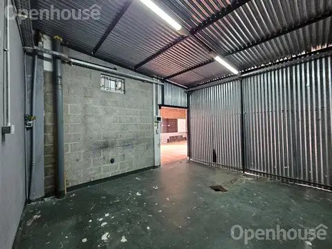 Pje Resurreccin y Jose P Varela. Villa Devoto