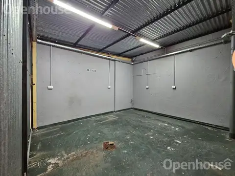 Propiedad Comercial ideal ideal Oficinas o Estudio.