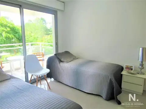 A pasos del Mar, rodeado de Bosque y tranquilidad. Con servicios!