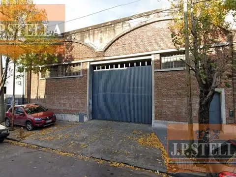 Galpón Industrial 550 m² C/ Oficina - Baños y Vestuario - San Justo