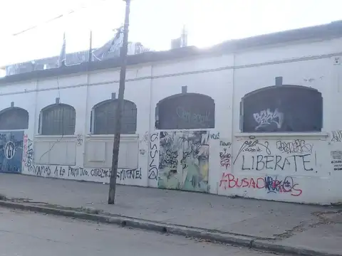 Local en Alquiler en Moreno, $ 3.600.000