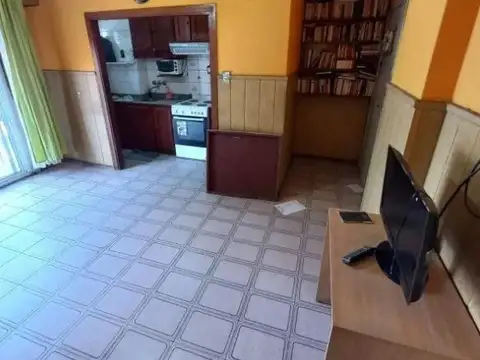 Departamento venta - 2 dormitorios 1 baño - 46mts2 totales - Crucesita