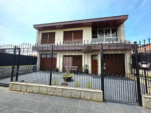 Venta Casa con piscina Barrio Colinas de Peralta Ramos Mar del Plata