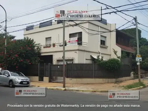 CASA EN DOS PLANTAS CON TRES DORMITORIOS EN LO MEJOR DE QUILMES RESIDENCIAL.