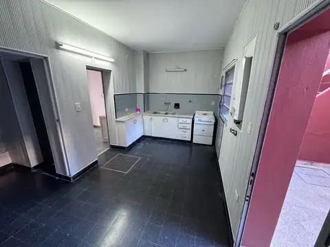 Departamento 6 ambientes con 2 baños