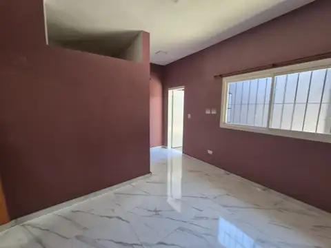 Depto Tipo Casa en Alquiler en Pontevedra, $ 310.000