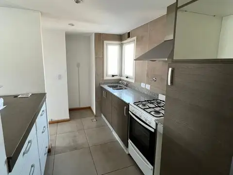 Departamento en Alquiler en Lomas de Zamora, $ 980.000