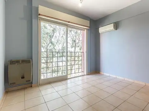 Bº Los Alamos Av. Crisólogo Larralde 2250 5 1648