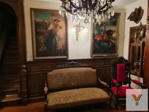 Casa en venta - 3 Dormitorios 3 Baños - City Bell