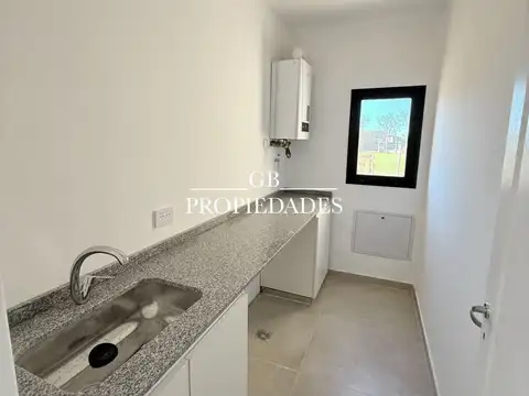 Alquiler de Casa 4 Ambientes en San Ramón, Pilar
