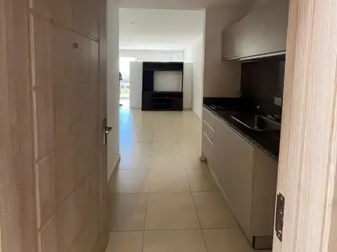 Oficina en Alquiler con 1 cochera