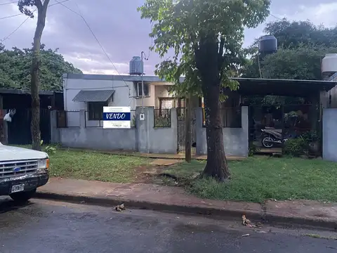 Casa en Venta con 3 cocheras