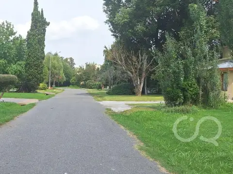 Terreno en Venta en El Ombú, USD 78.500