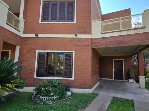 Casa en Venta en Río Manso, USD 270.000
