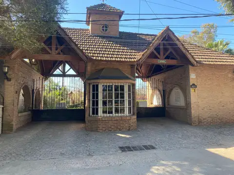 Casa en Venta con 1 cochera