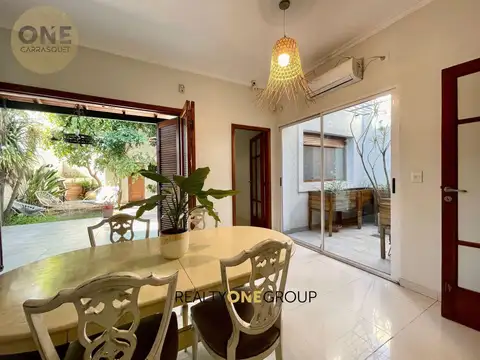 Casa en Venta con 1 cochera