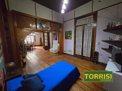 Depto Tipo Casa 5 ambientes con 3 baños