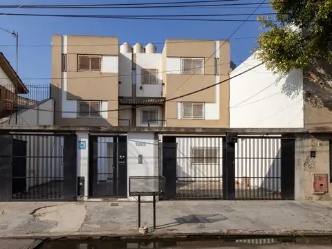 Depto Tipo Casa en Venta en Lanus Este, USD 58.000