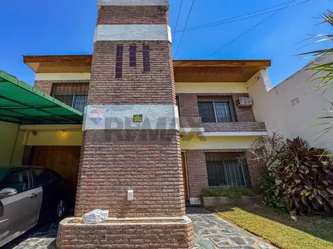 Casa en Venta en Ricardo Rojas, USD 220.000