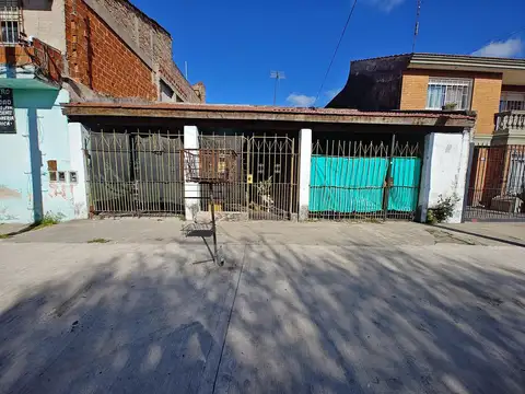 Casa en venta en Gregorio de Laferrere