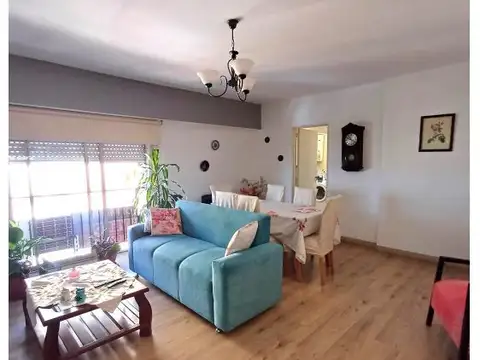 Miranda 4300, Piso 17