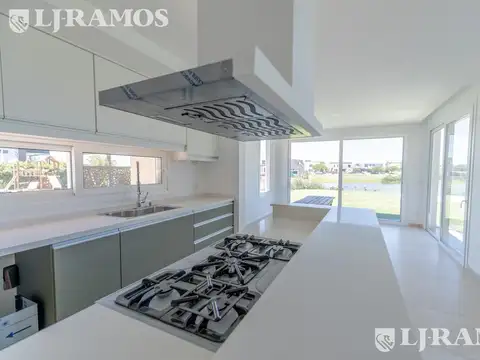 Casa en Venta en El Canton - Norte, USD 535.000
