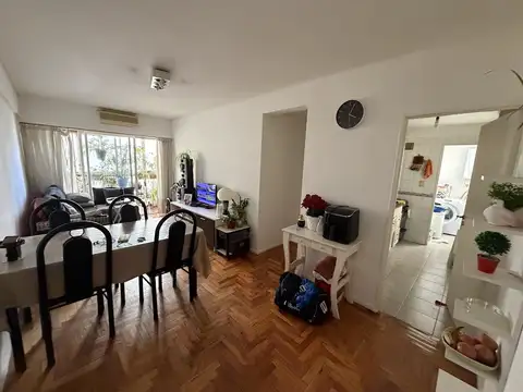 3 ambientes con cochera fija