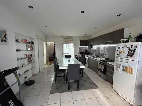 Depto Tipo Casa 5 ambientes con 1 baño