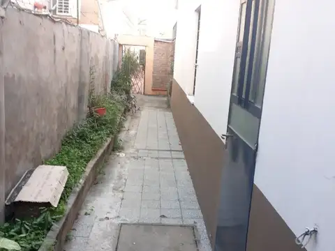 Venta departamento de pasillo de dos dormitorios . Gas en tubo. Excepcional Zona