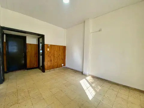 Depto Tipo Casa en Alquiler en Caseros, $ 550.000