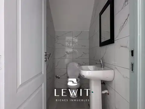 Depto Tipo Casa en Venta con 1 cocheras