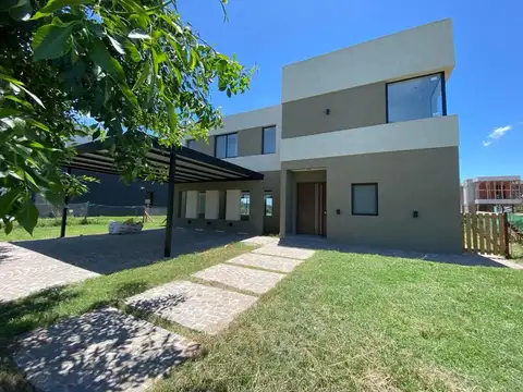 CASA EN VENTA HARAS SANTA MARIA