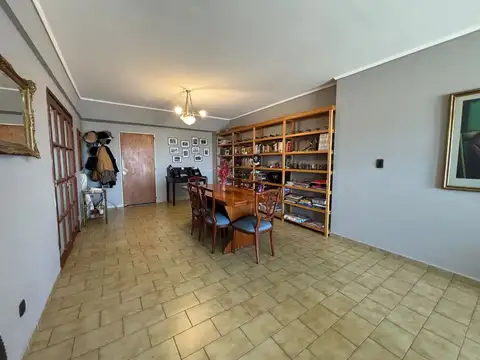 Departamento 6 ambientes con 3 baños