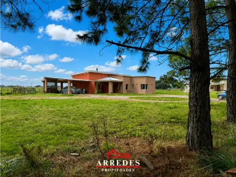 Venta · Casa 4 ambientes · gran arboleda · La Macarena · Exaltación de la Cruz